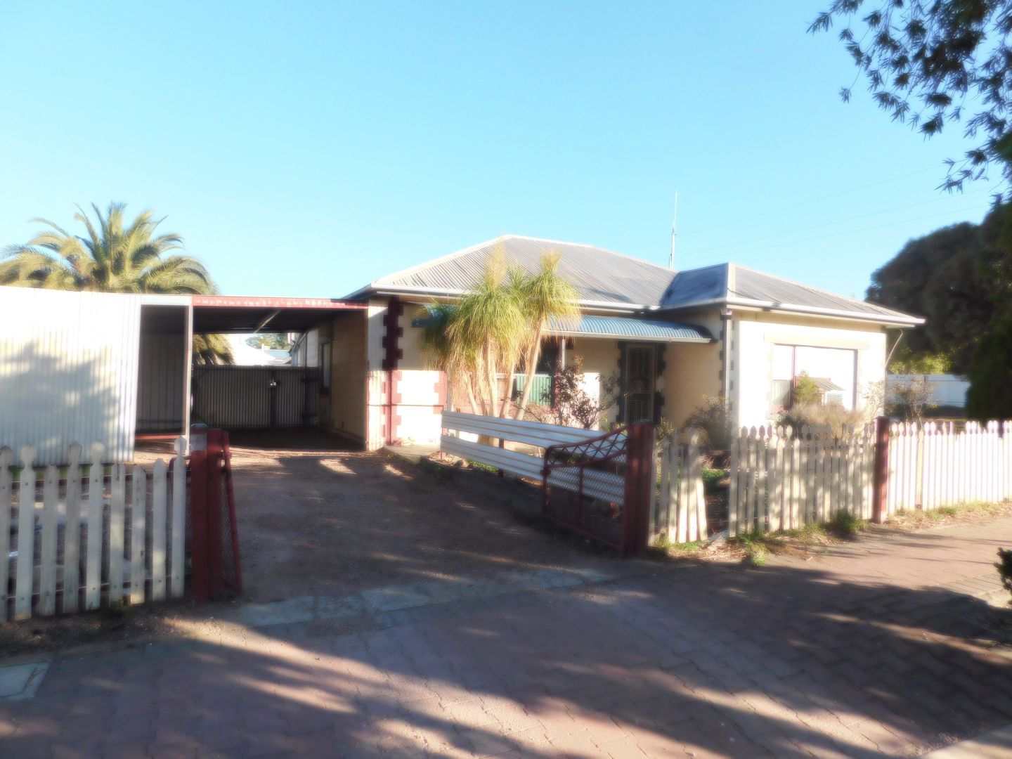 2-4 East Terrace, Gladstone SA 5473, Image 1