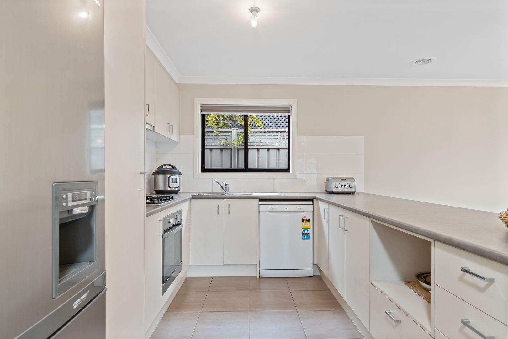 8 Orton Crescent, Maddingley VIC 3340, Image 2