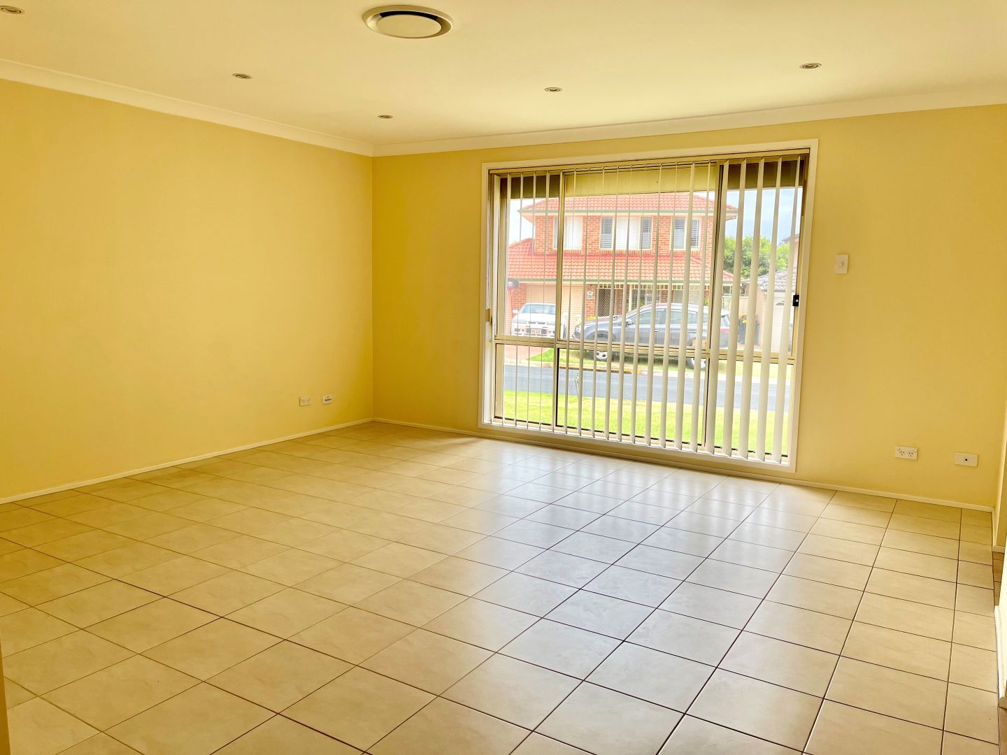 5 Chadley Place, West Hoxton NSW 2171 House For Rent Domain