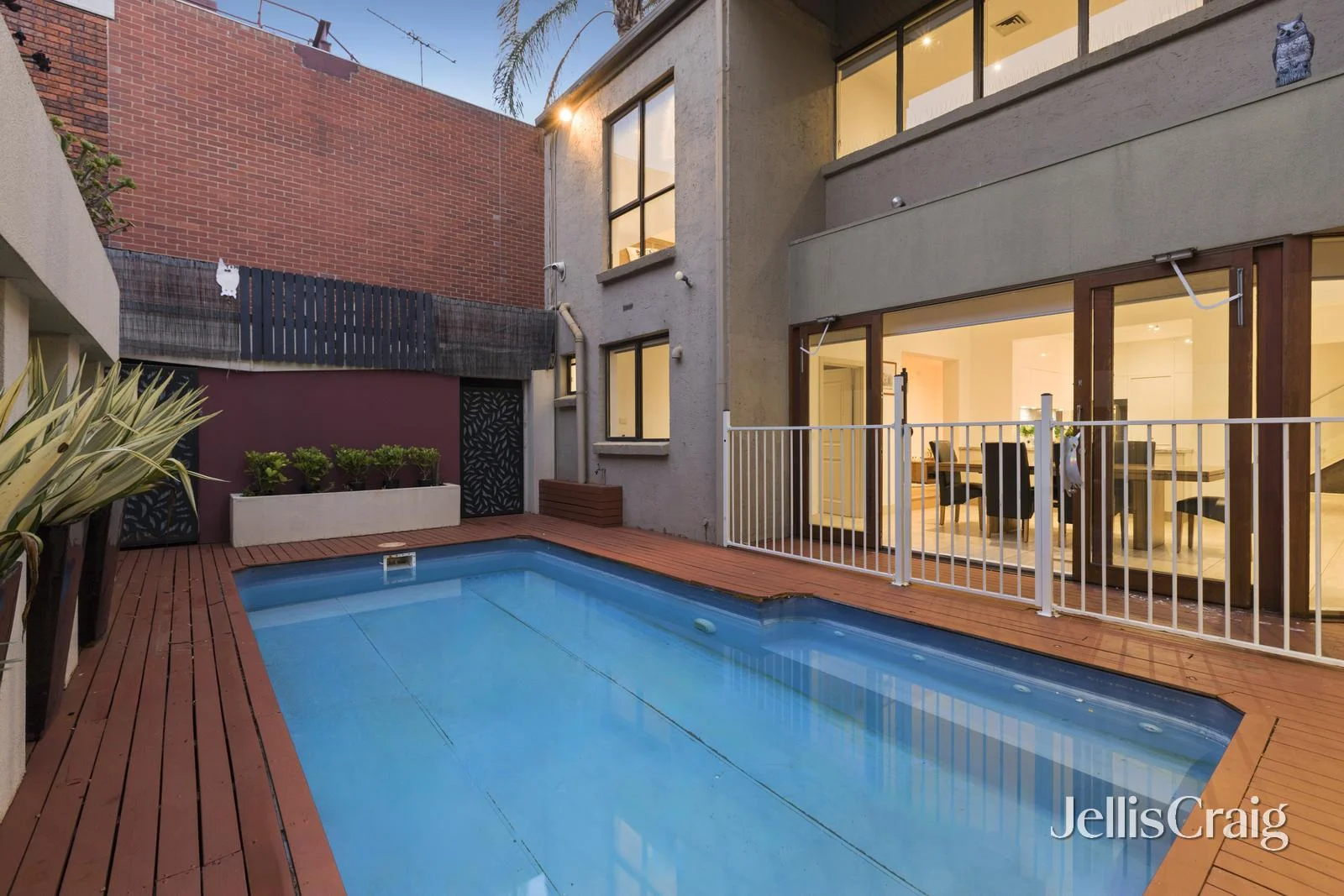 6 Raphael Street, Caulfield North VIC 3161