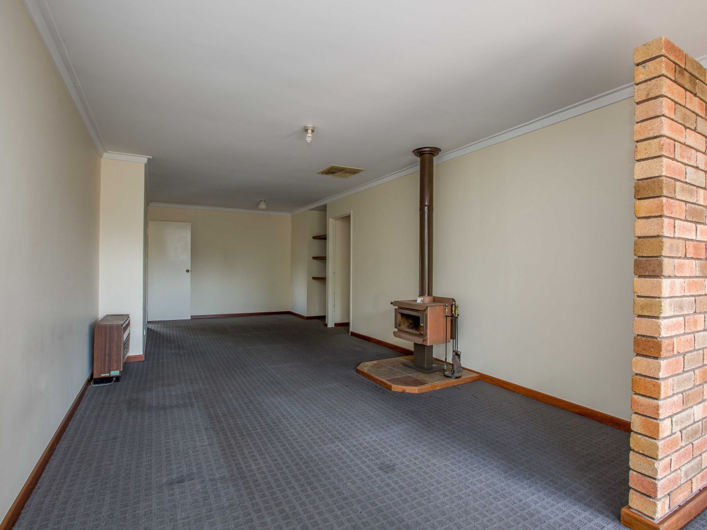 9A Crampton Street, Collie WA 6225, Image 2