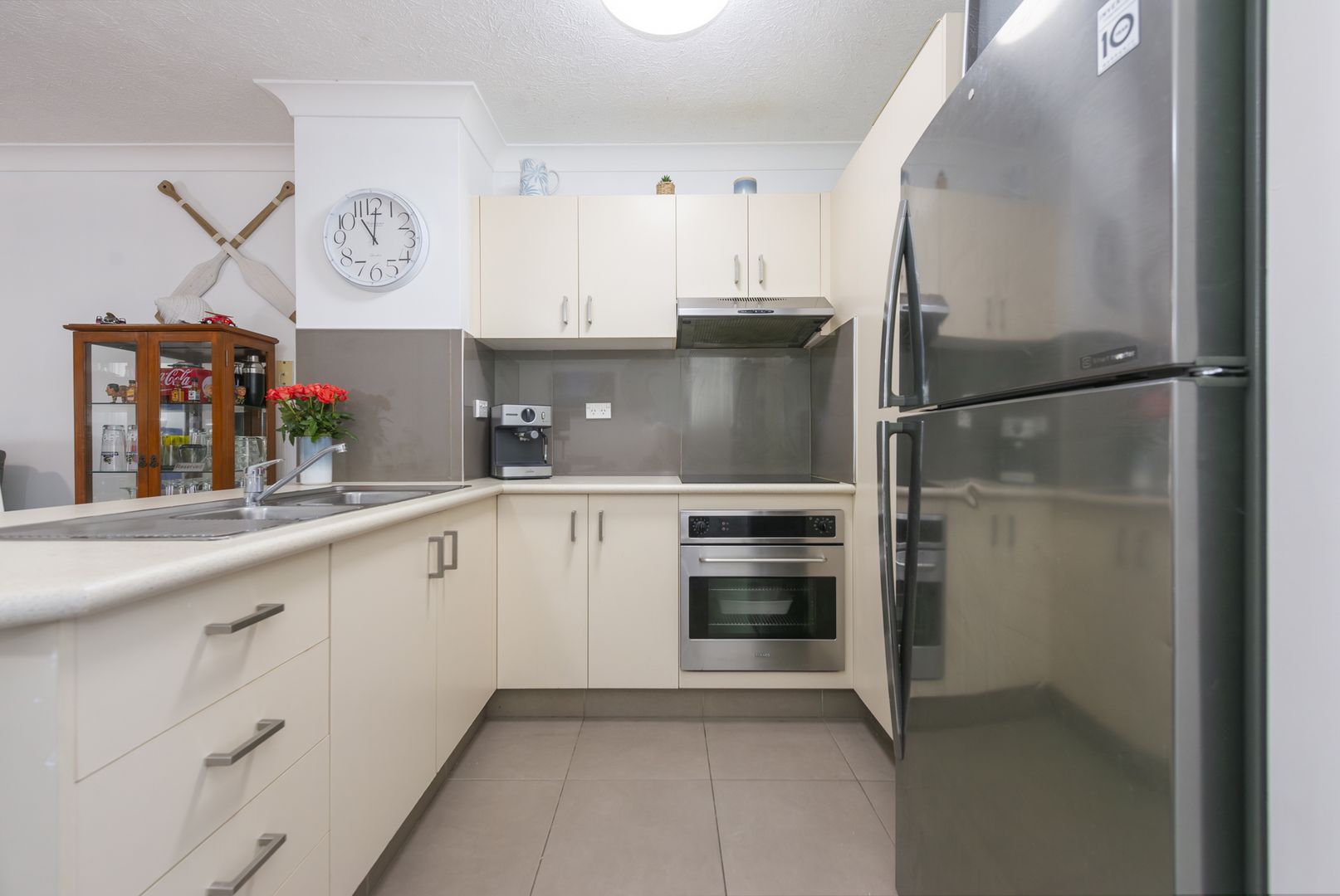 18/217-219 Scarborough Street, Southport QLD 4215, Image 2