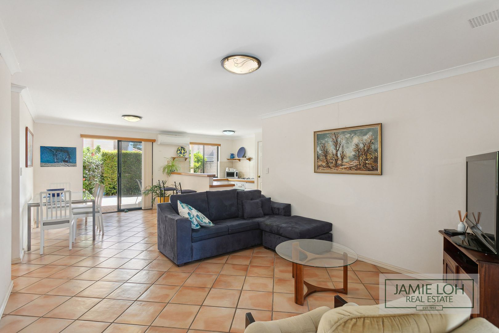 1/124 Beatrice Street, Innaloo WA 6018, Image 2