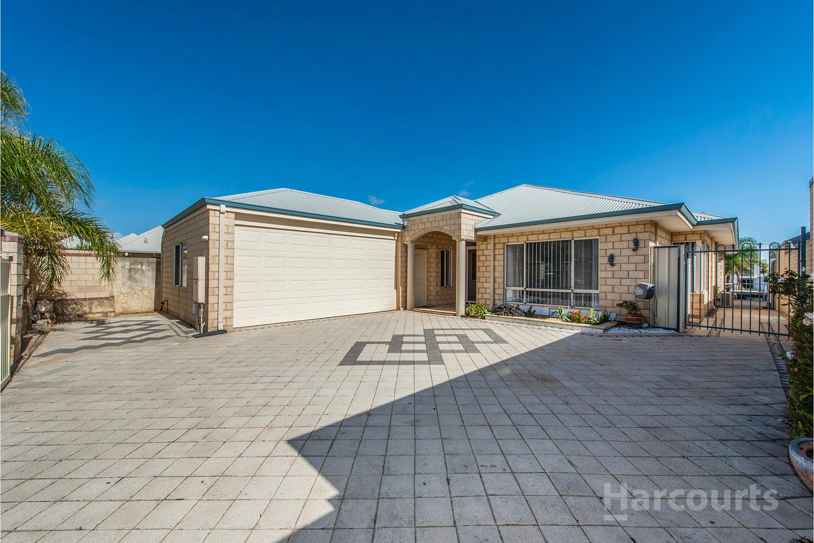 Additional image 2 of 8 Starfire Close, Halls Head WA 6210