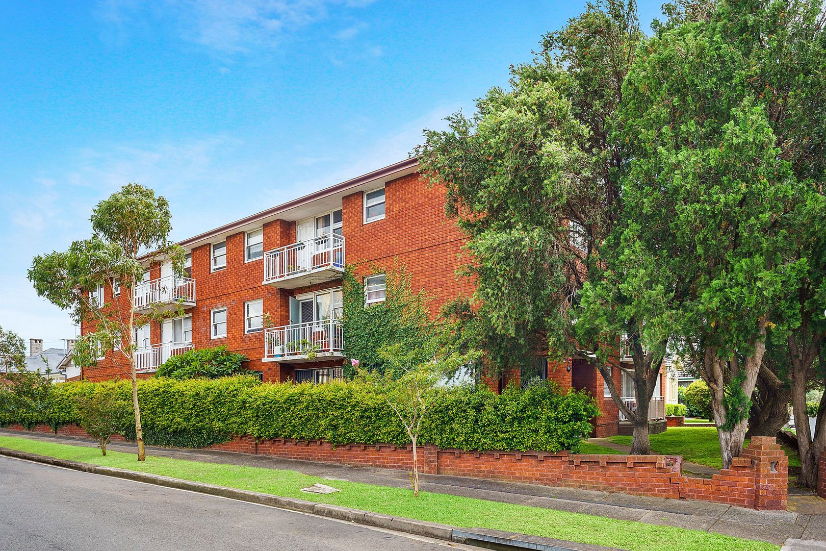 2 bedrooms Apartment / Unit / Flat in 11/149 Wardell Rd DULWICH HILL NSW, 2203