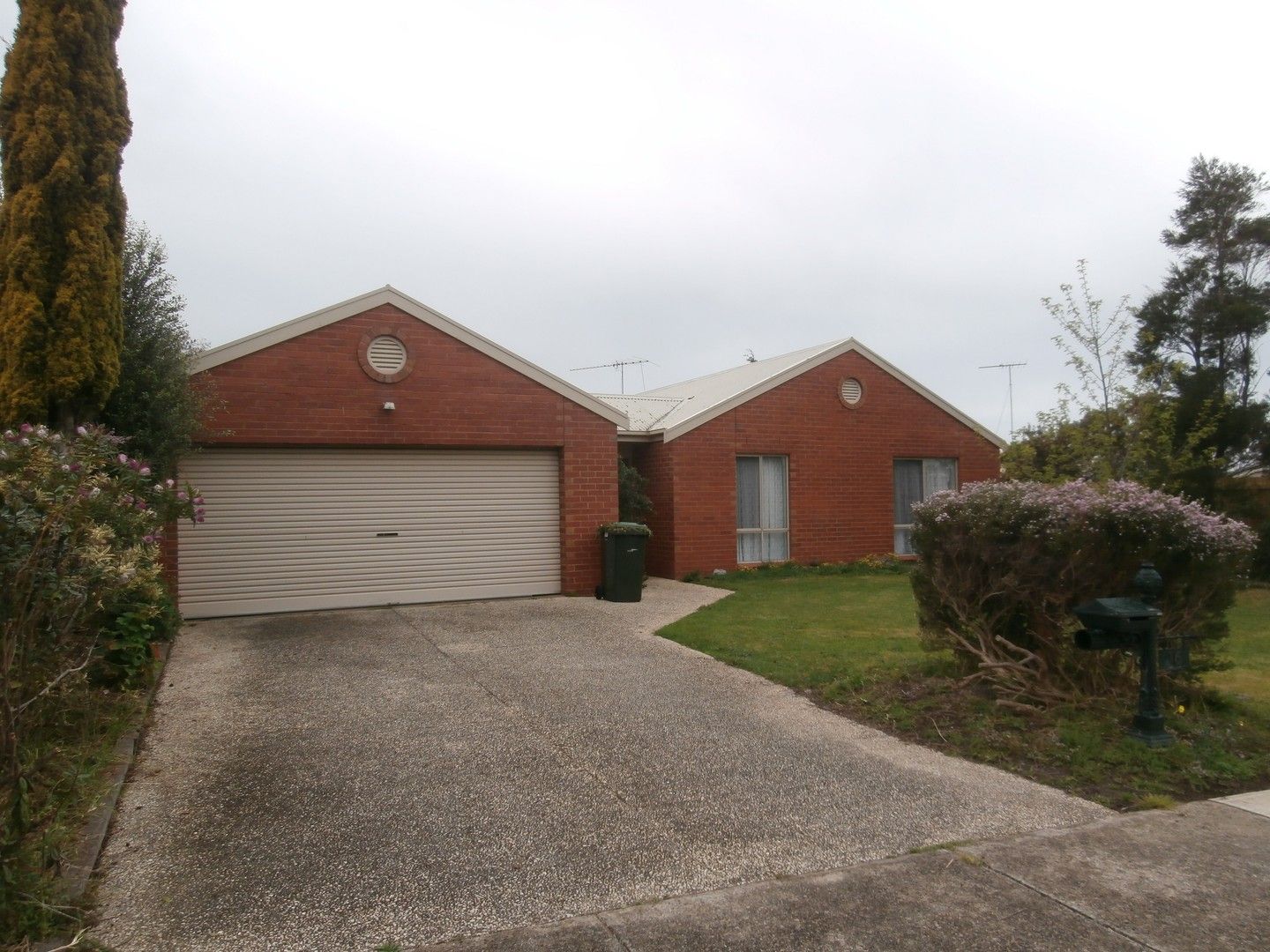 4 bedrooms House in 16 O'Driscol Court HIGHTON VIC, 3216