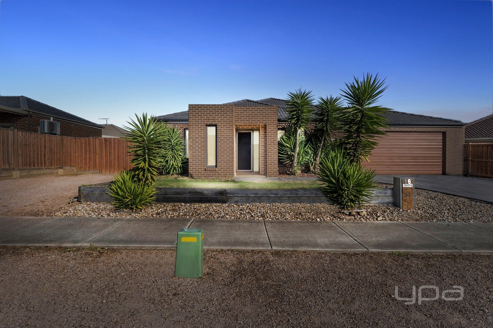 16 Sinclair Court, Harkness VIC 3337, Image 0