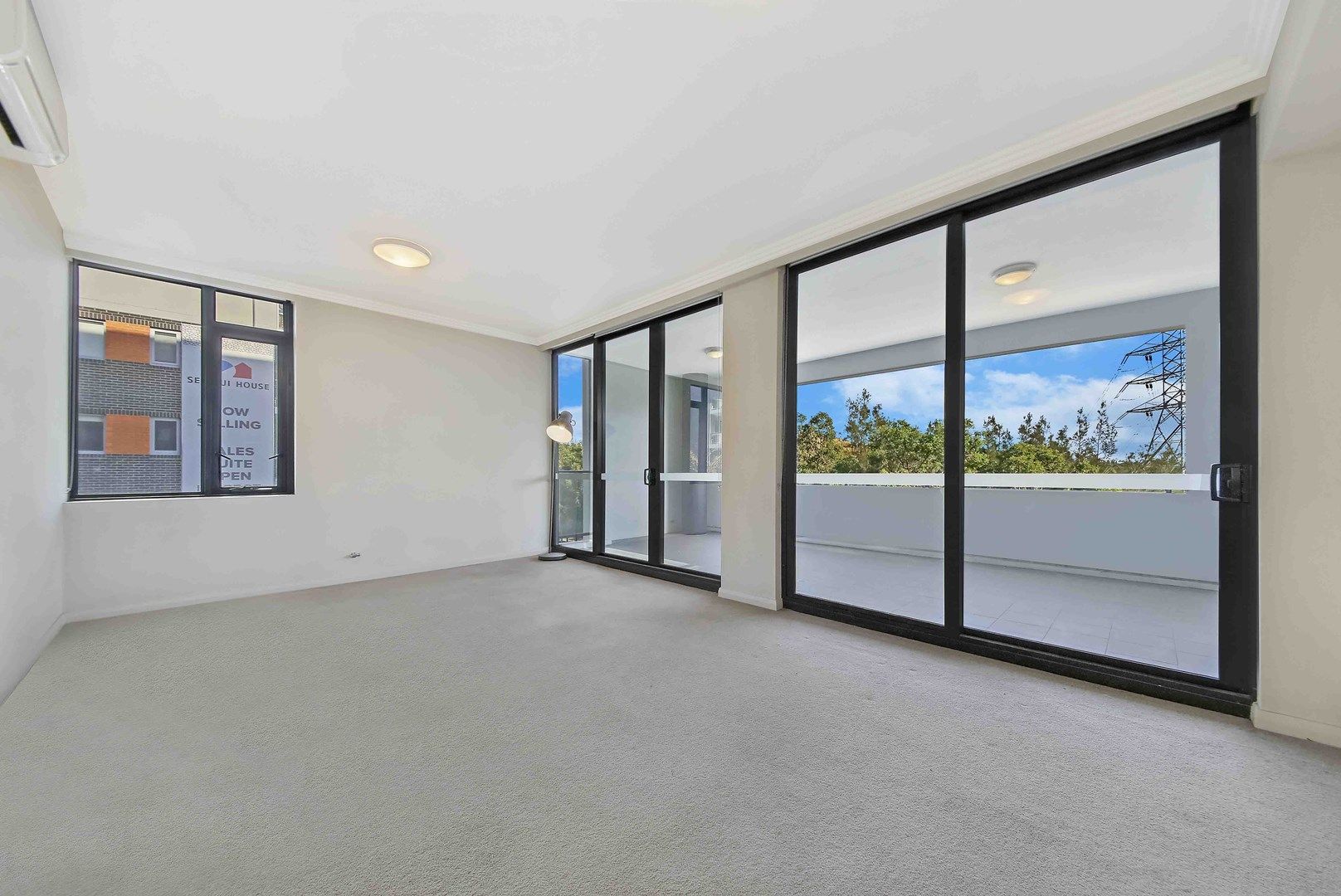 402/47 Hill Rd, Wentworth Point NSW 2127, Image 2