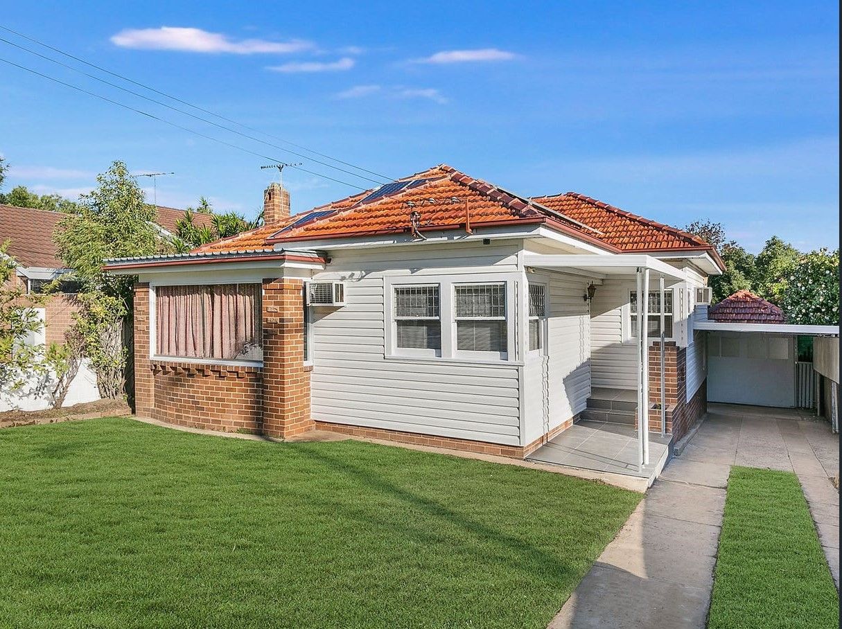 3 bedrooms House in 144 DUNMORE STREET WENTWORTHVILLE NSW, 2145