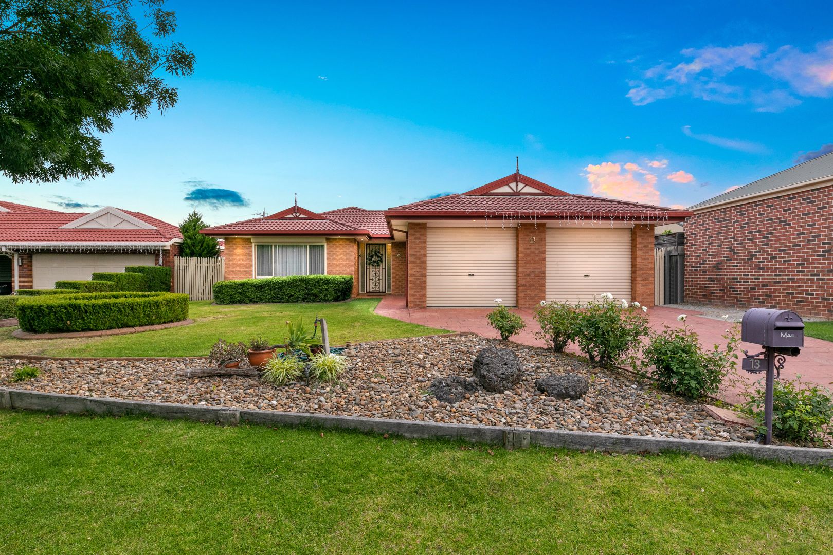 13 Buttonwood Court, Narre Warren South Property History & Address