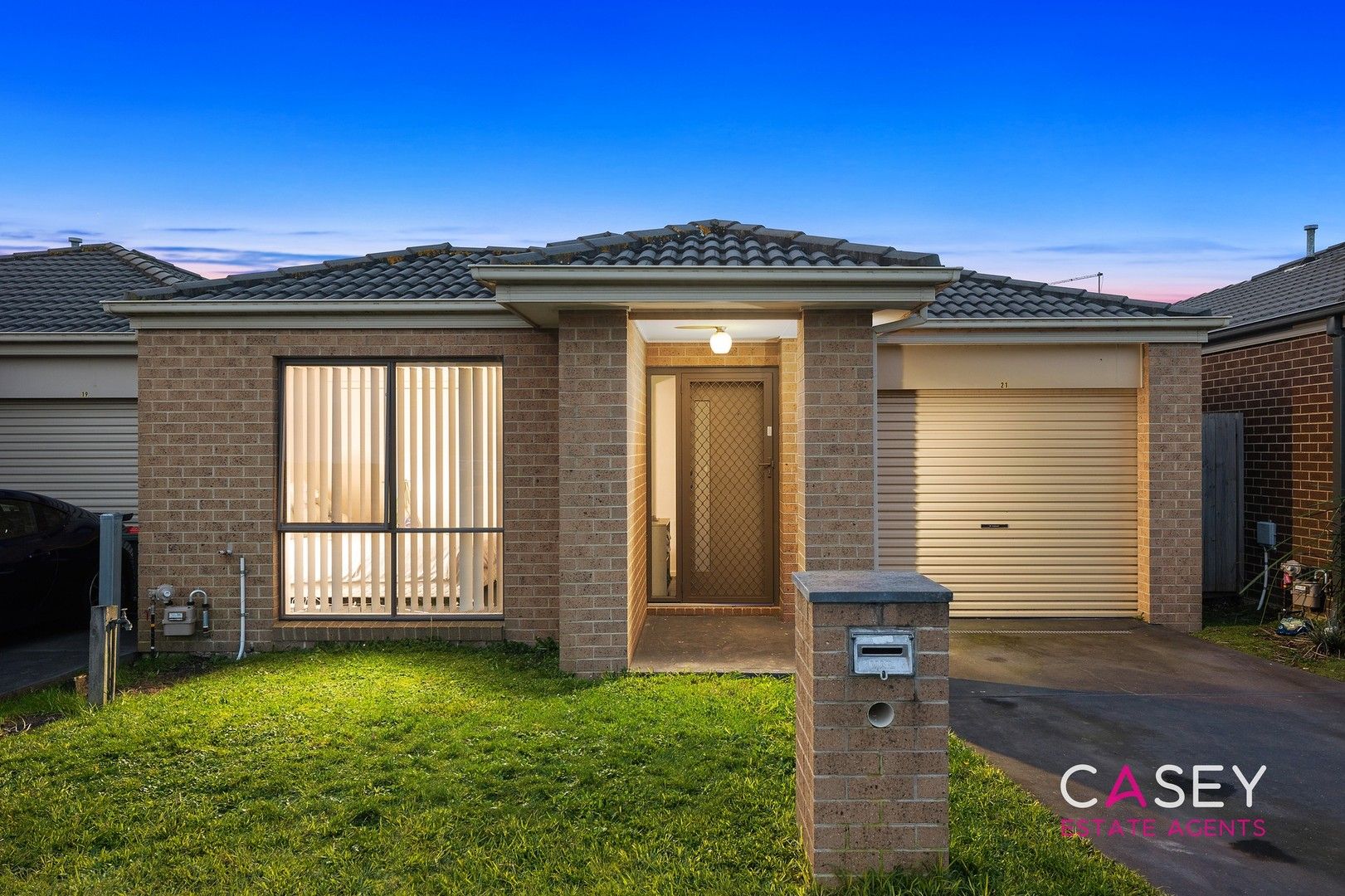 21 Shakespeare Court, Drouin VIC 3818, Image 0