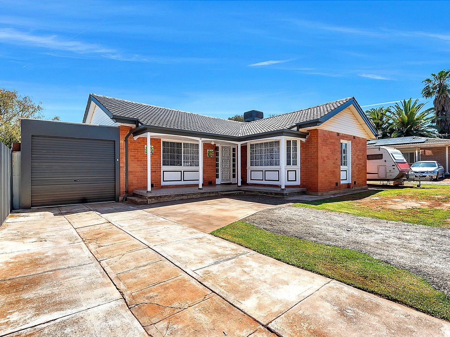 17 Mckenzie Road, Elizabeth Downs SA 5113, Image 0