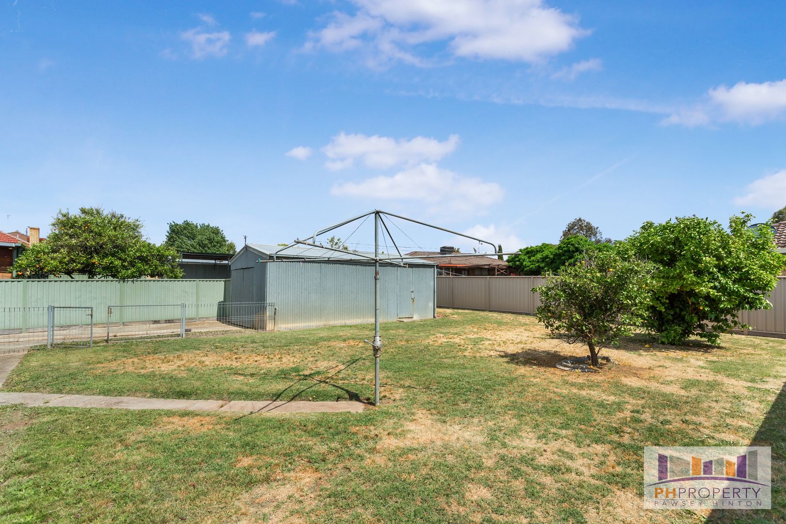 17 Grace Street, White Hills VIC 3550, Image 2