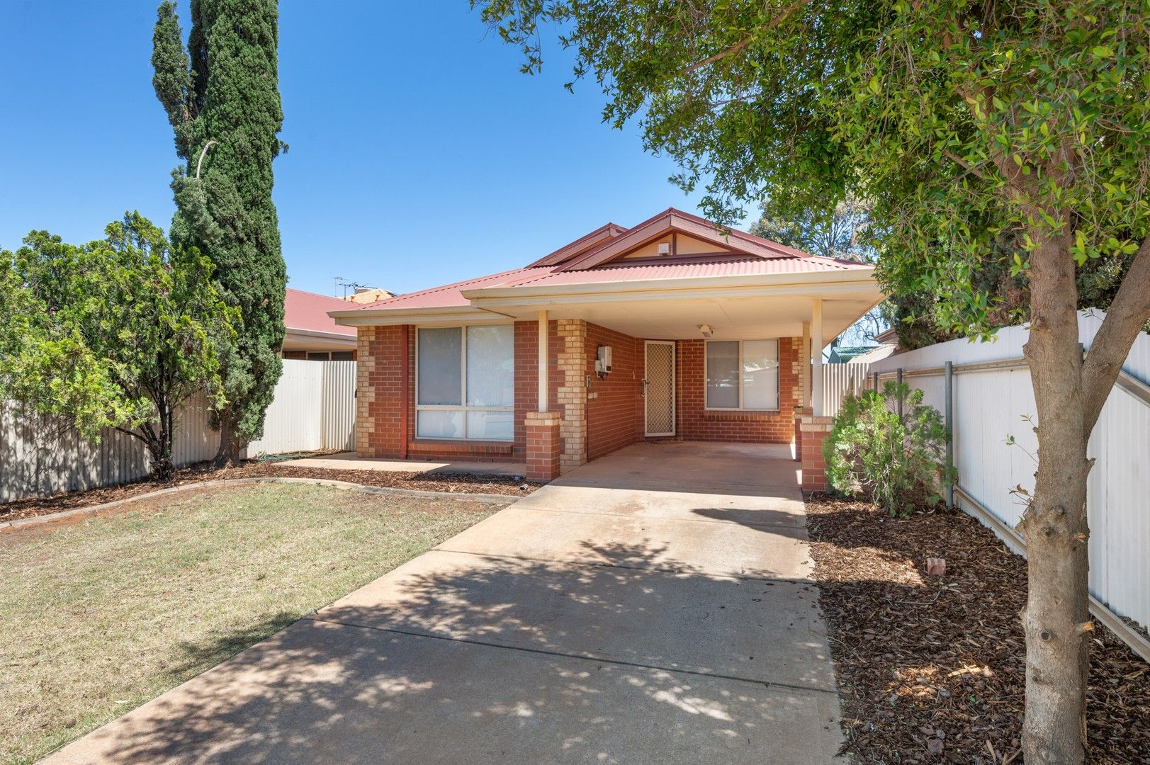 3 bedrooms House in 34A Maxwell Street KALGOORLIE WA, 6430