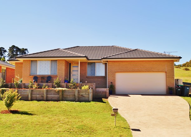 24 Napper Close, Moss Vale NSW 2577