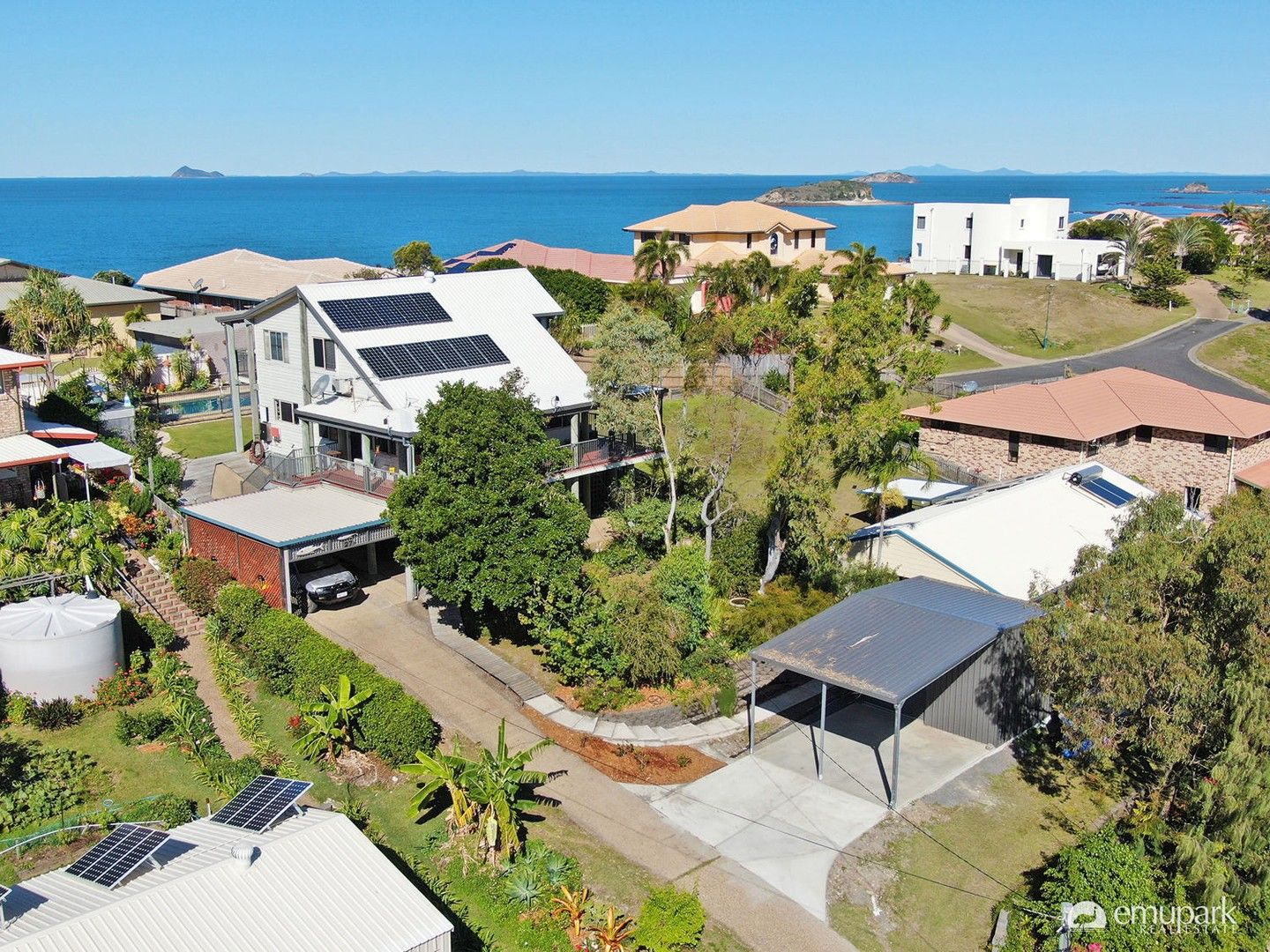 4 bedrooms House in 27 Larnach Street ZILZIE QLD, 4710