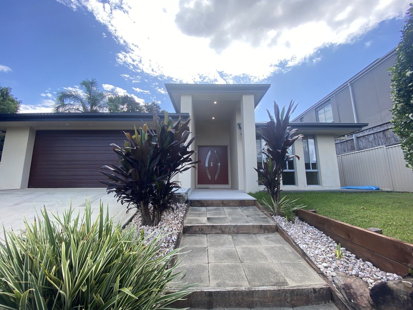 4 Riverbank Court Ashmore QLD 4214 House For Rent Domain