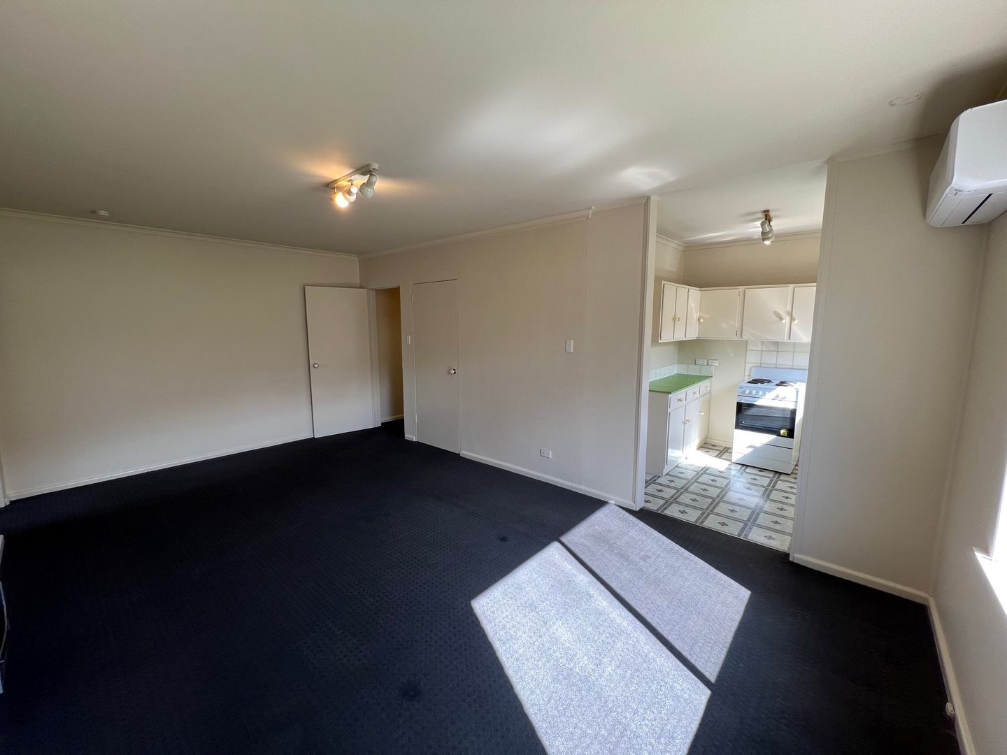 7/15 Woodvale Close, Essendon Property History & Address Research