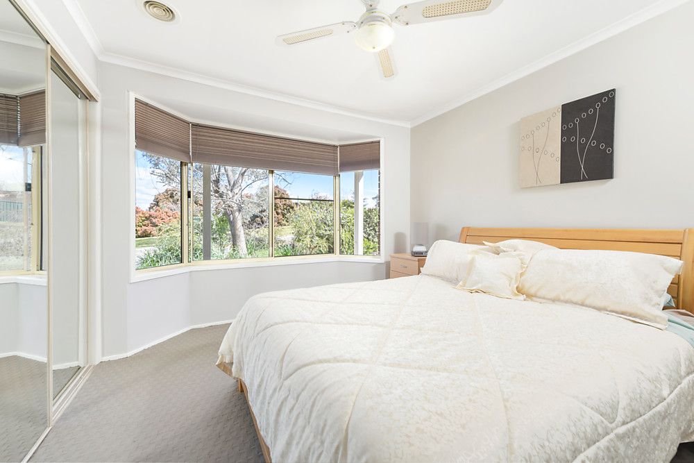 4 Kirkwood Crescent, Gordon ACT 2906, Image 2