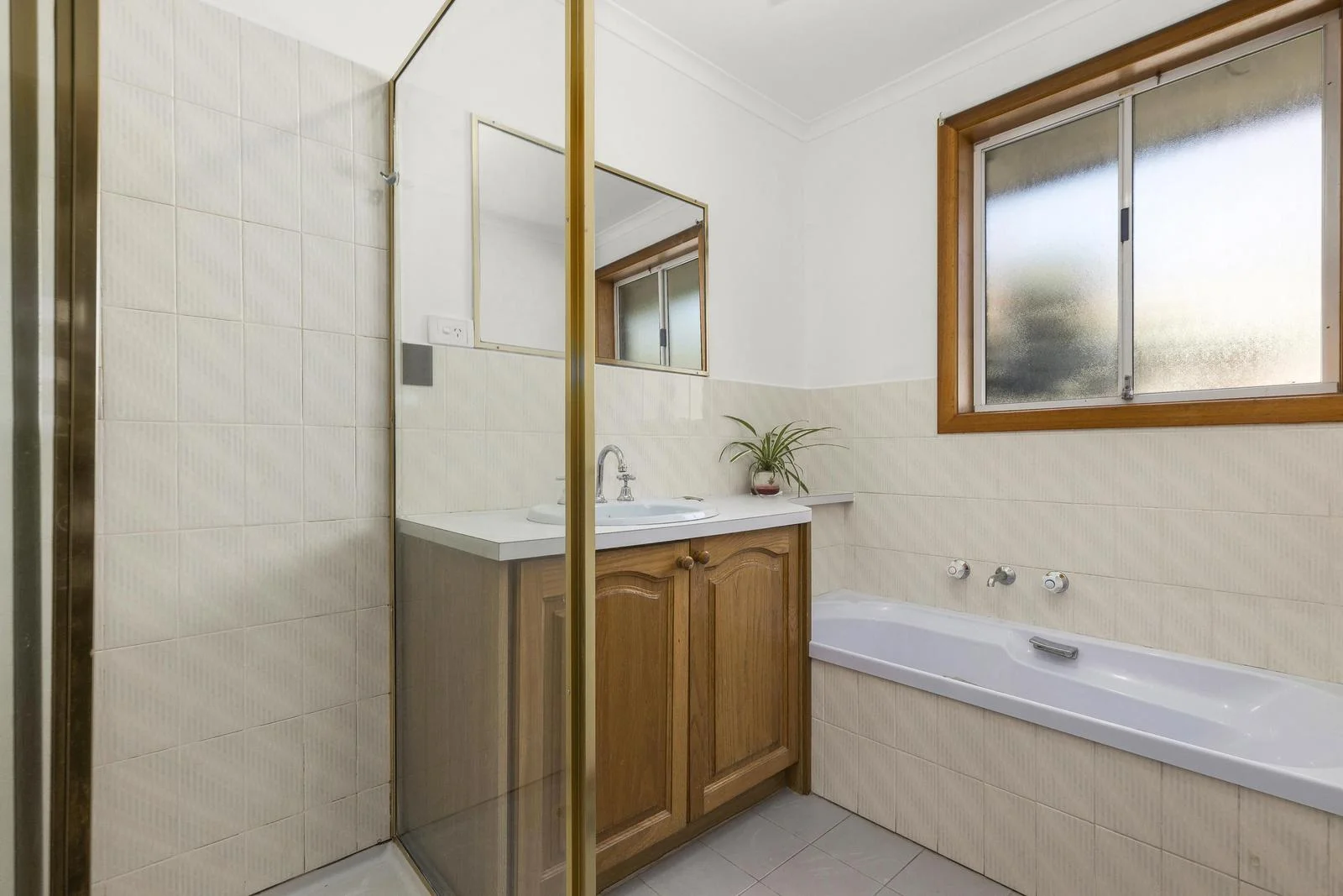 Additional image 10 of 2/933-935 Mt Alexander Road, Essendon VIC 3040