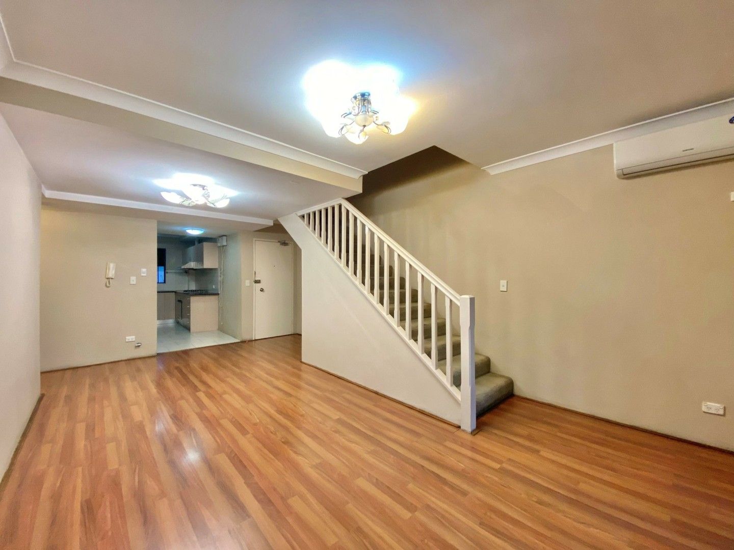 4 bedrooms Apartment / Unit / Flat in 30/19-27 Eastbourne Road HOMEBUSH WEST NSW, 2140