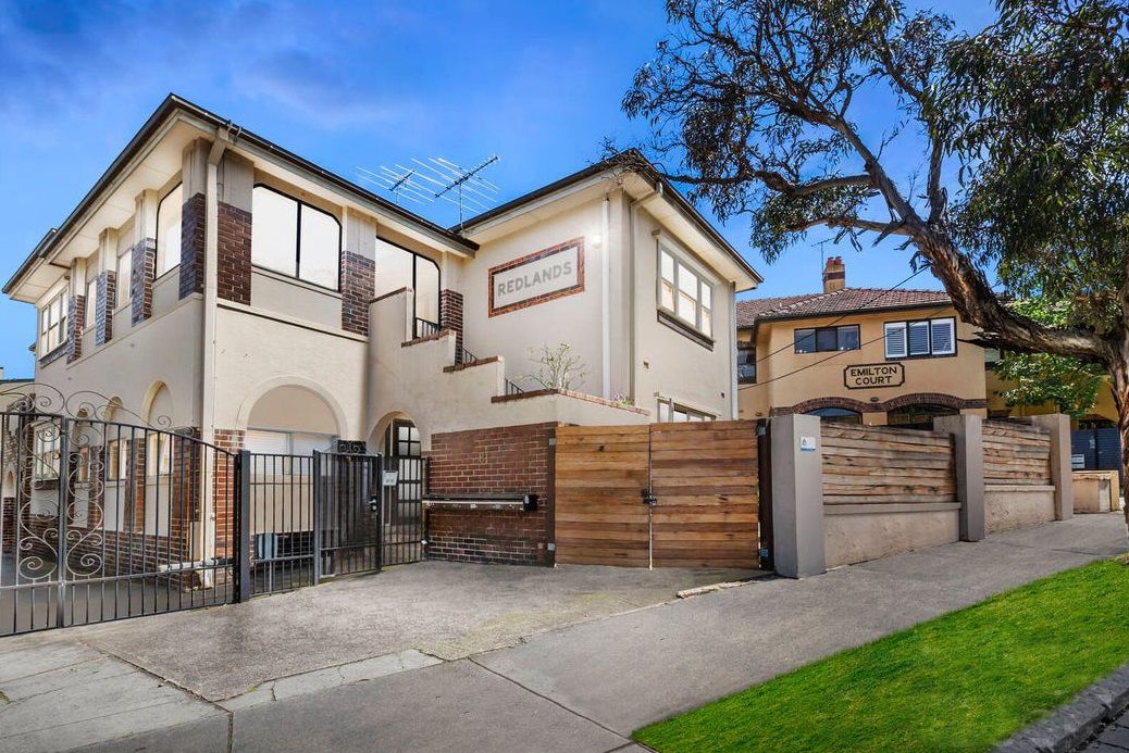 1 bedrooms Apartment / Unit / Flat in 2/81 Barkly Street ST KILDA VIC, 3182