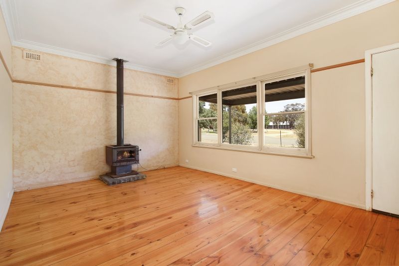 17 Kindra Street, Rand NSW 2642, Image 1