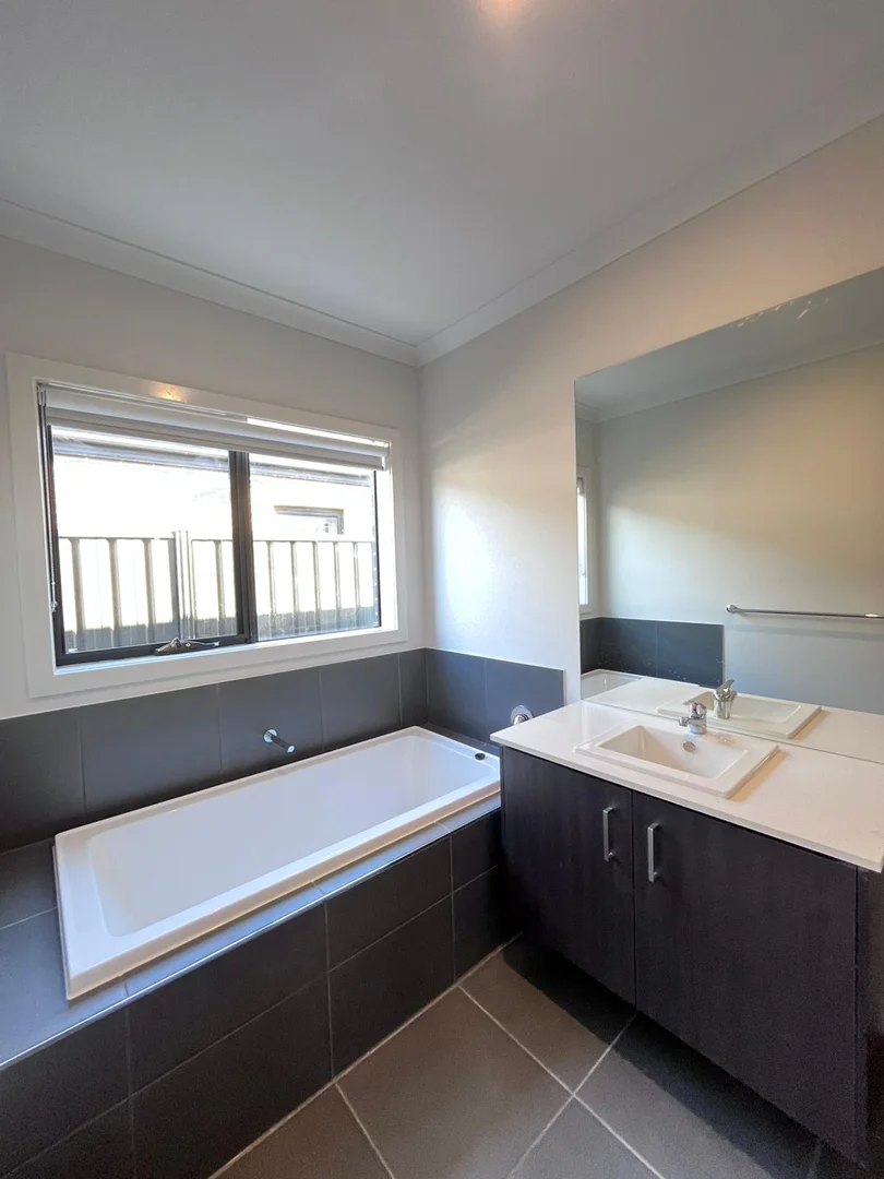 Additional image 15 of 5 DULVERTON STREET, Truganina VIC 3029