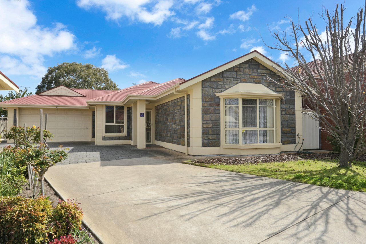 7 41 53 Pine Avenue Victor Harbor Sa 5211 Domain