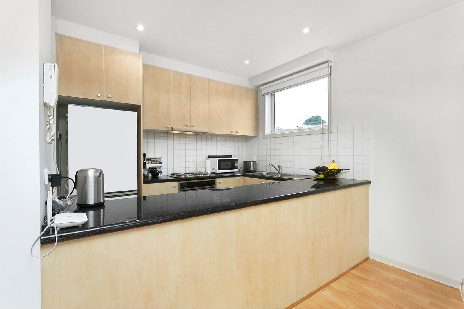 9/2 North Avenue, Strathmore VIC 3041, Image 2