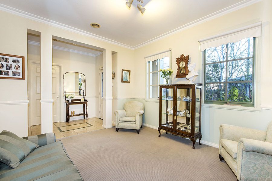 1/10 Nerissa Grove, Oak Park VIC 3046, Image 1