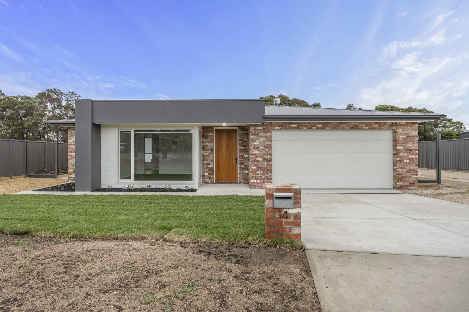 4 bedrooms House in 14 Lindsays Road MITCHELL PARK VIC, 3355