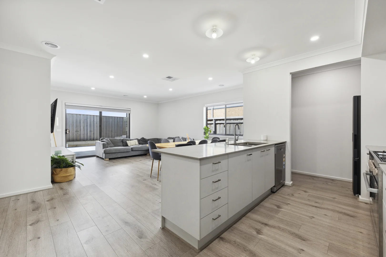 Additional image 4 of 18 Hastings Way, Nar Nar Goon North VIC 3812