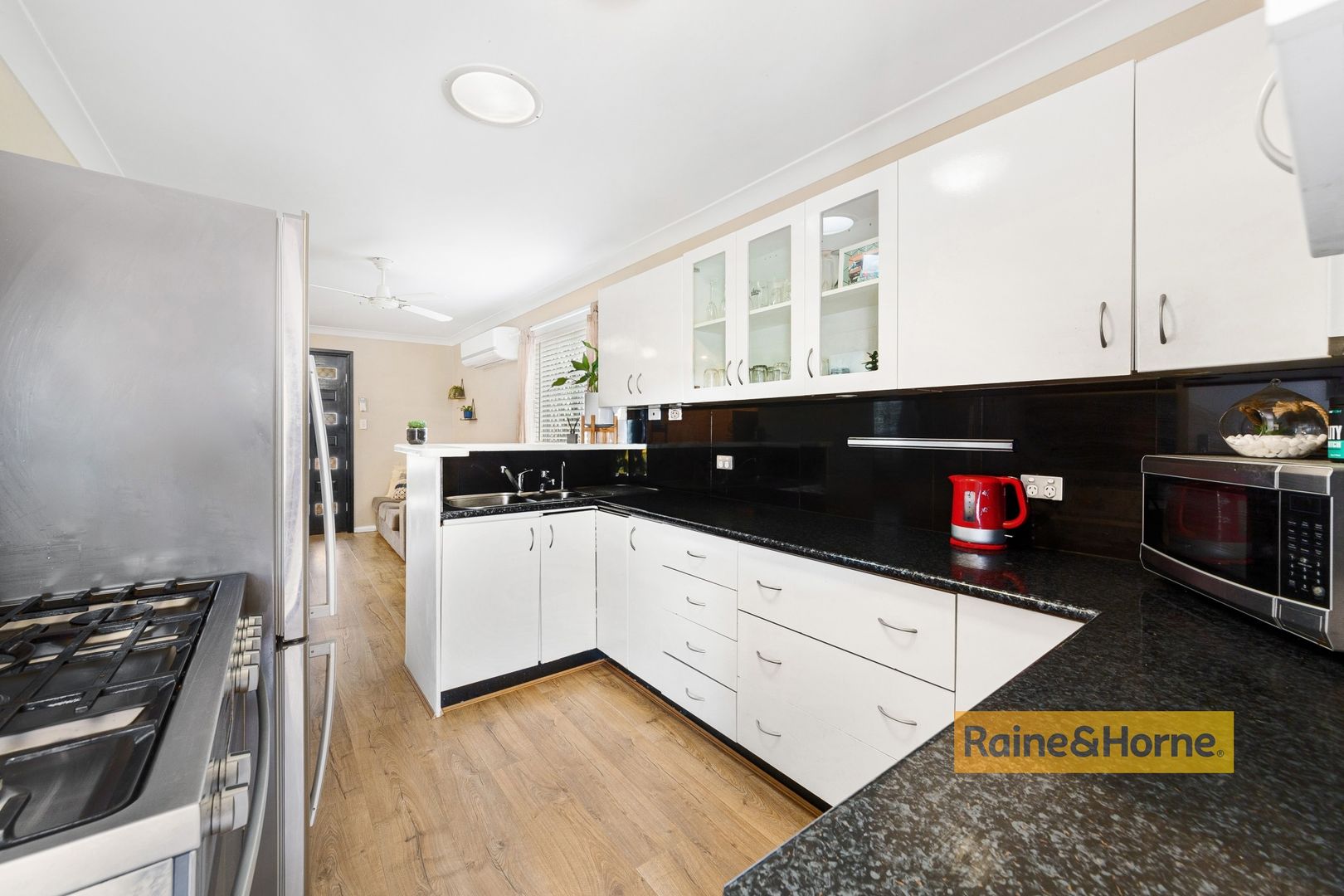 25 Oxford Street, Umina Beach NSW 2257, Image 2