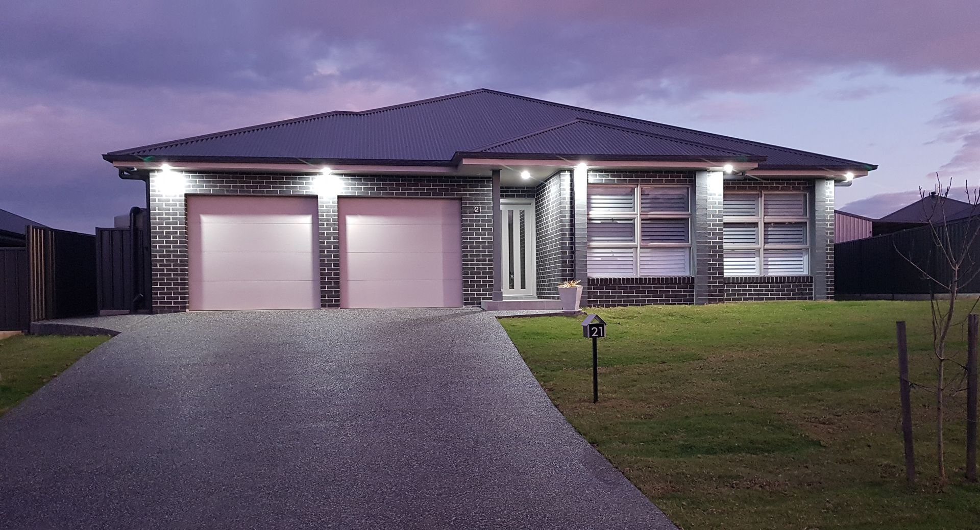 21 Enderle Drive, Lochinvar Property History & Address Research Domain