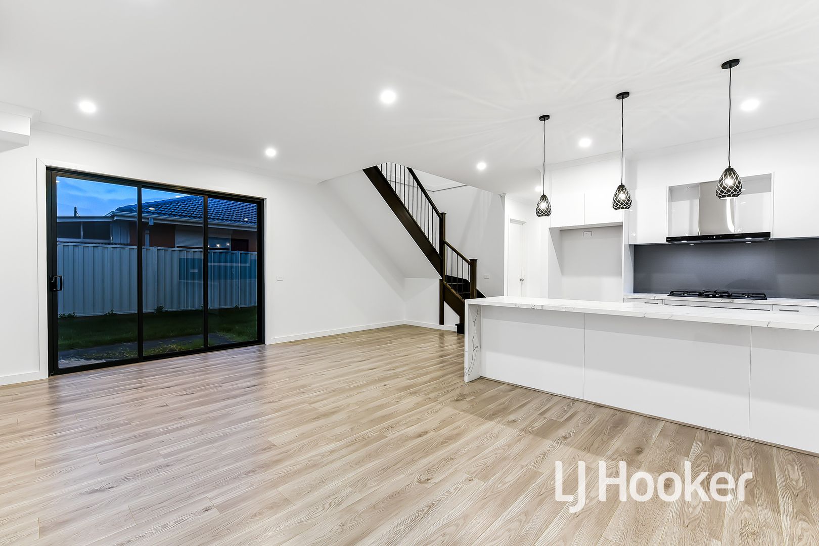 1/10-12 Holly Avenue, Dandenong North VIC 3175, Image 2