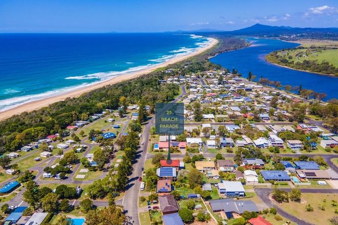 Picture of 25 Beach Parade, MYLESTOM NSW 2454