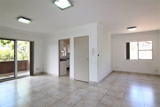 2 bedrooms Apartment / Unit / Flat in 9/18 Bobart Street PARRAMATTA NSW, 2150