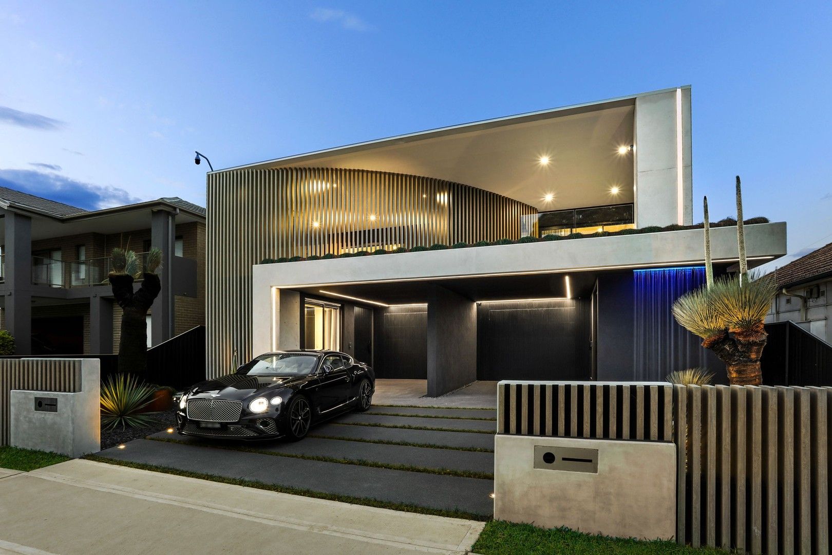 6 bedrooms Semi-Detached in 80 Villiers Road PADSTOW HEIGHTS NSW, 2211