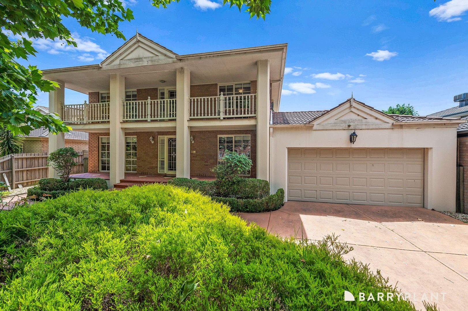 5 bedrooms House in 25 Silkwood Way ROWVILLE VIC, 3178