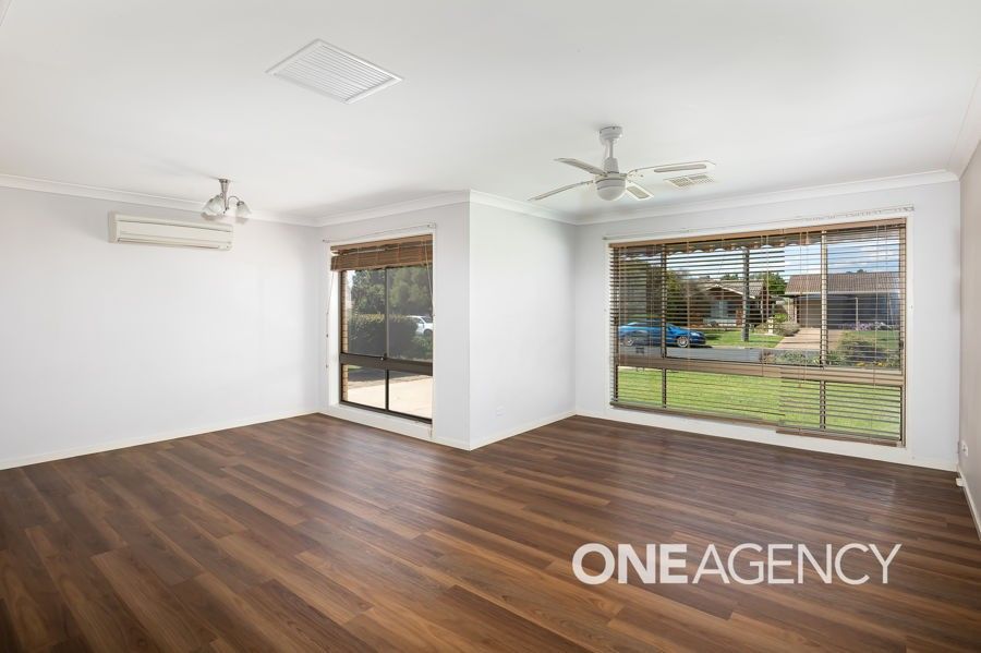 4 GARDENIA AVENUE, Lake Albert NSW 2650, Image 1