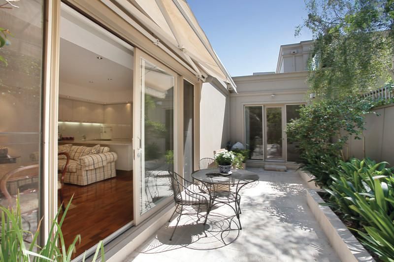2/4 Brookville Road, Toorak Property History & Address Research Domain