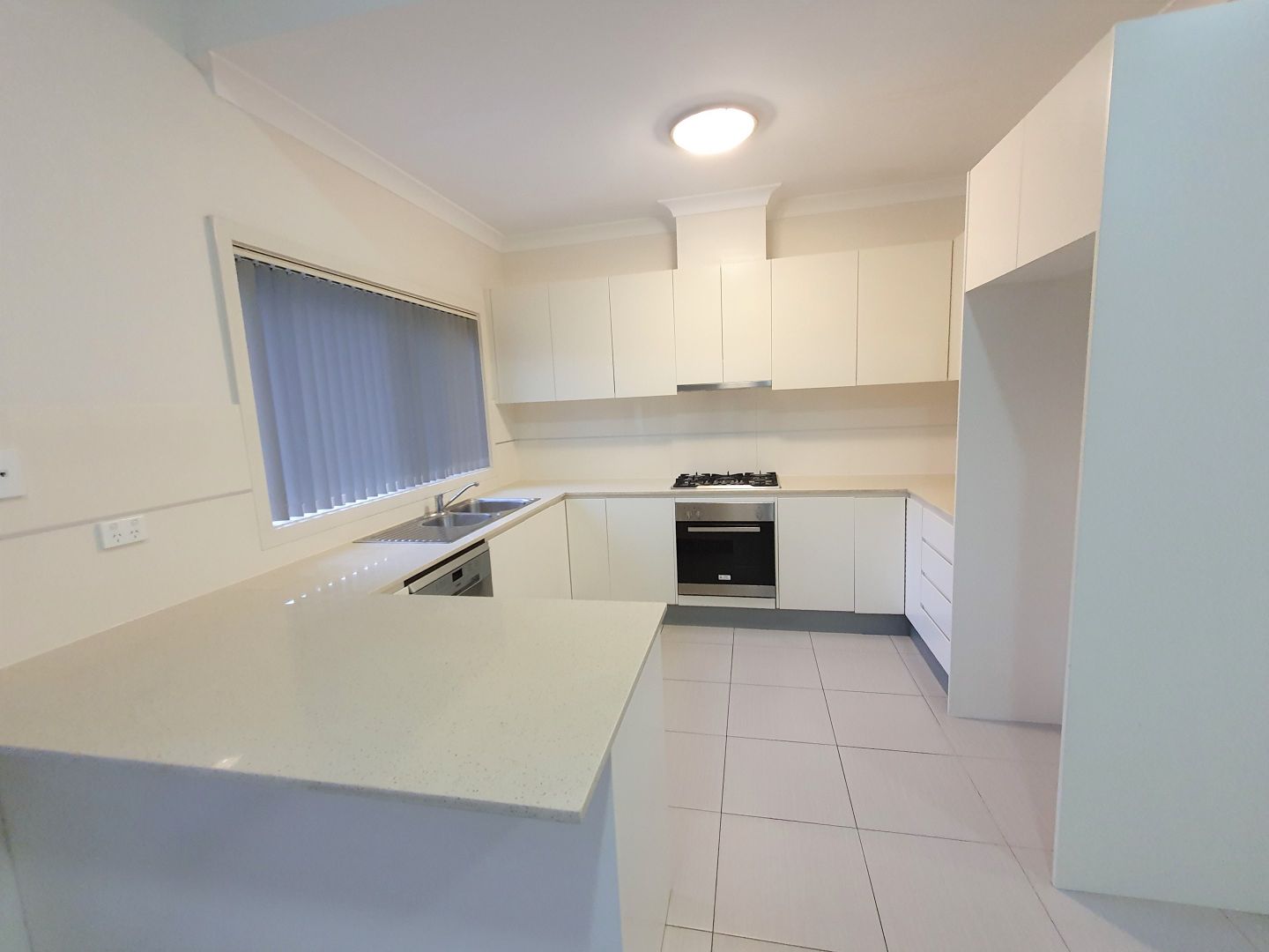 unit 7/300 Seven Hills Road, Kings Langley NSW 2147, Image 2