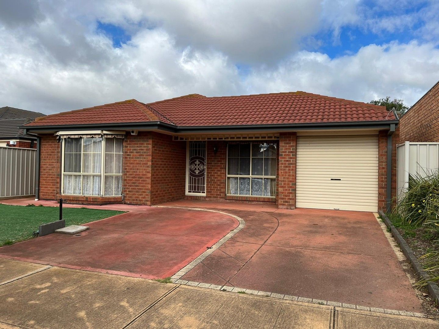 20 Castlemaine Way, Caroline Springs VIC 3023 House For Rent Domain