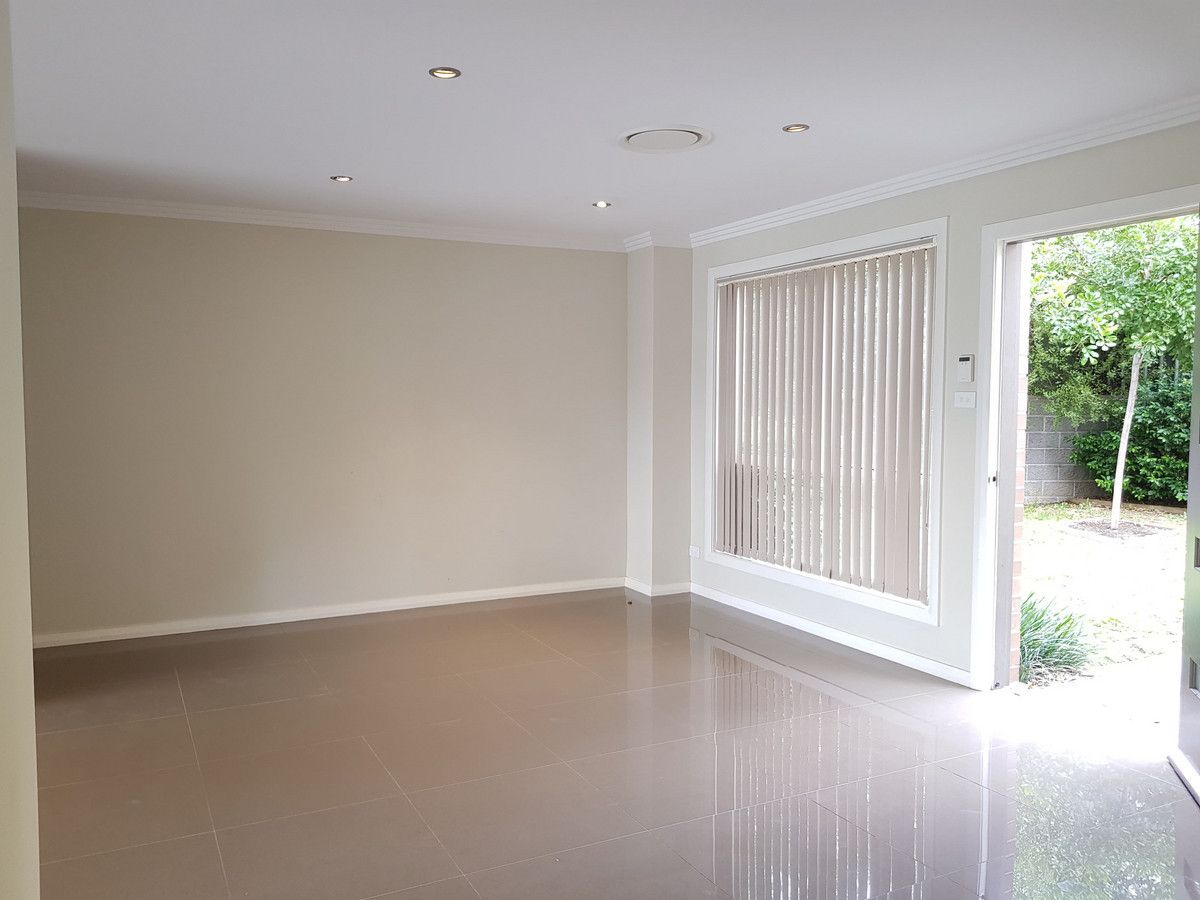 13/400 Glenmore Parkway, Glenmore Park NSW 2745 Townhouse For Rent