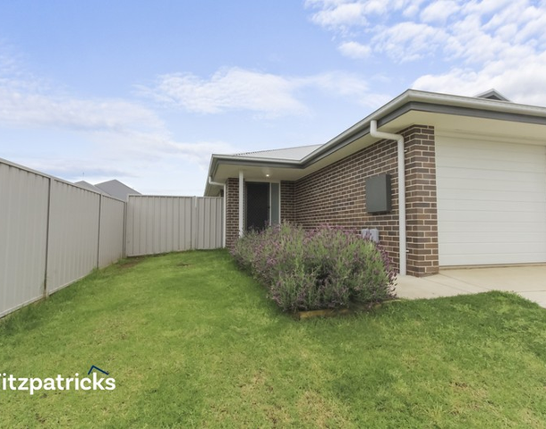 2/12 Turramia Crescent, Gobbagombalin NSW 2650