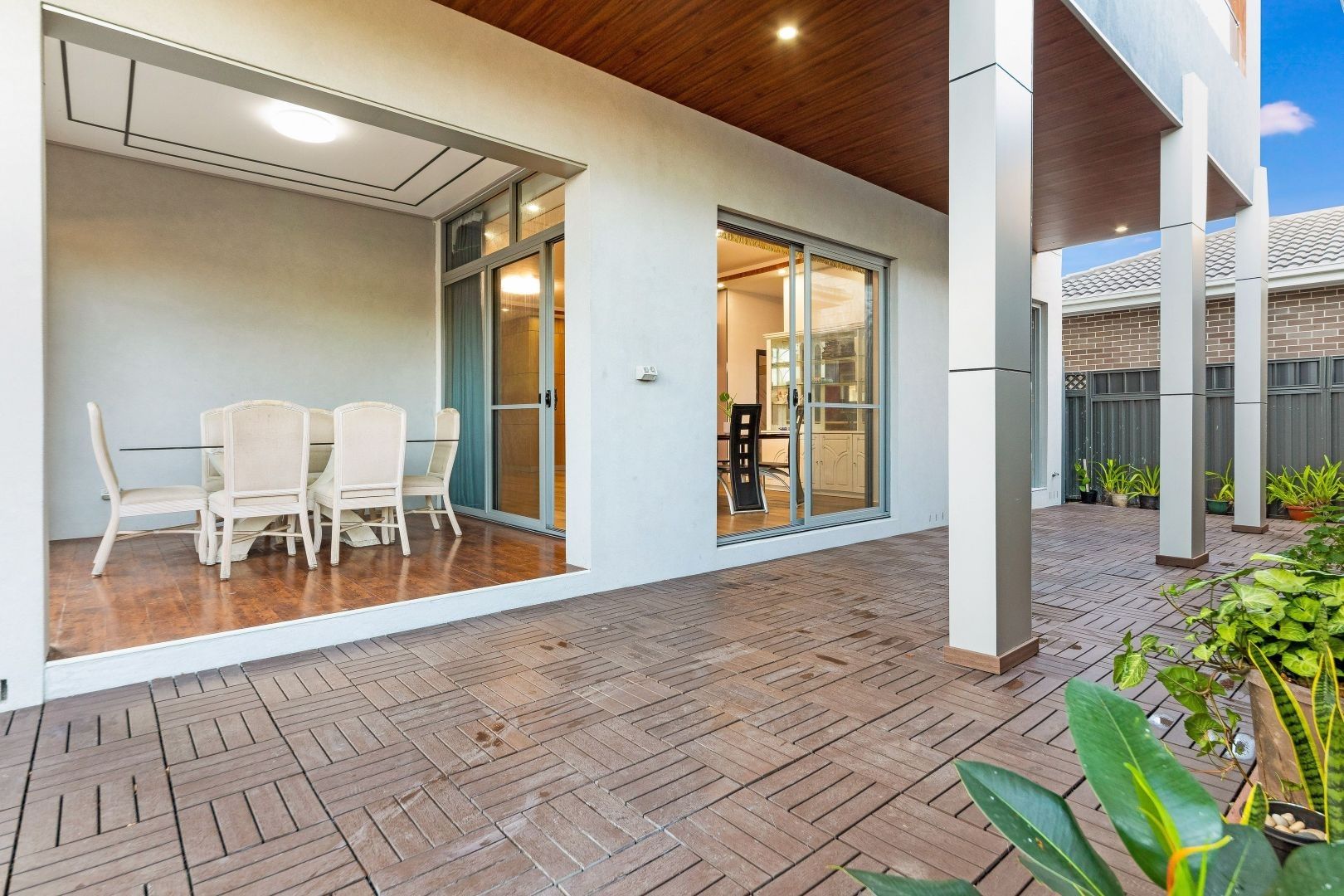 5 bedrooms House in 38 Tuffy Avenue, San 38 Tuffy Avenue SANS SOUCI NSW, 2219