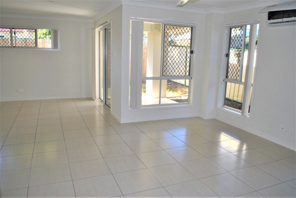 1/13 William Street, Bundamba QLD 4304, Image 2