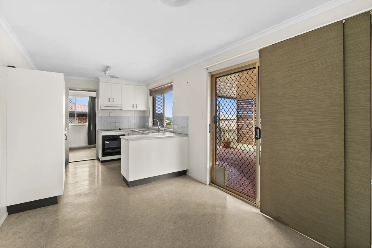 Additional image 4 of 11 Kurrajong Street, Newtown QLD 4350