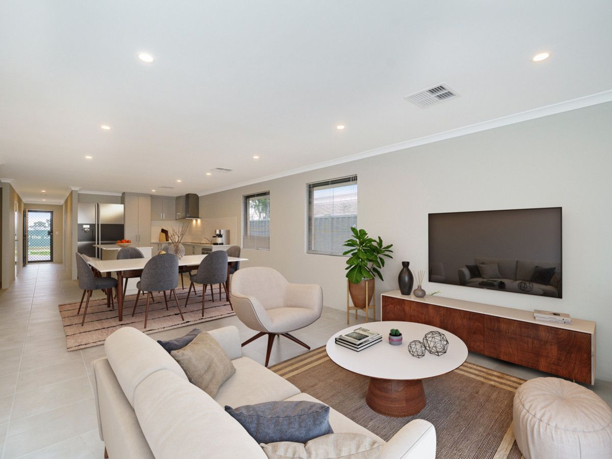 4 bedrooms House in 21 Karreen Way SOUTH GUILDFORD WA, 6055